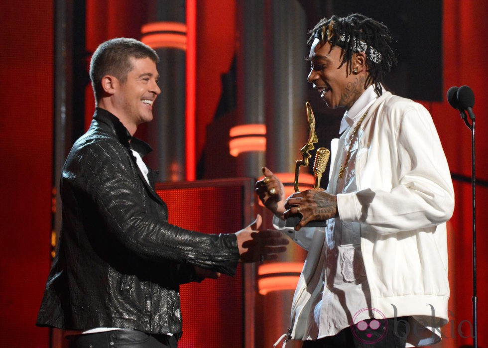Robin Thicke y Wiz Khalifa en los Billboad Music Awards 2014