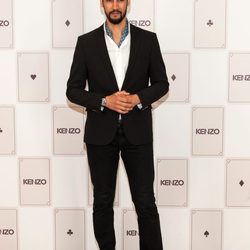 Stany Coppet en la fiesta de la llegada del verano celebrada por Kenzo
