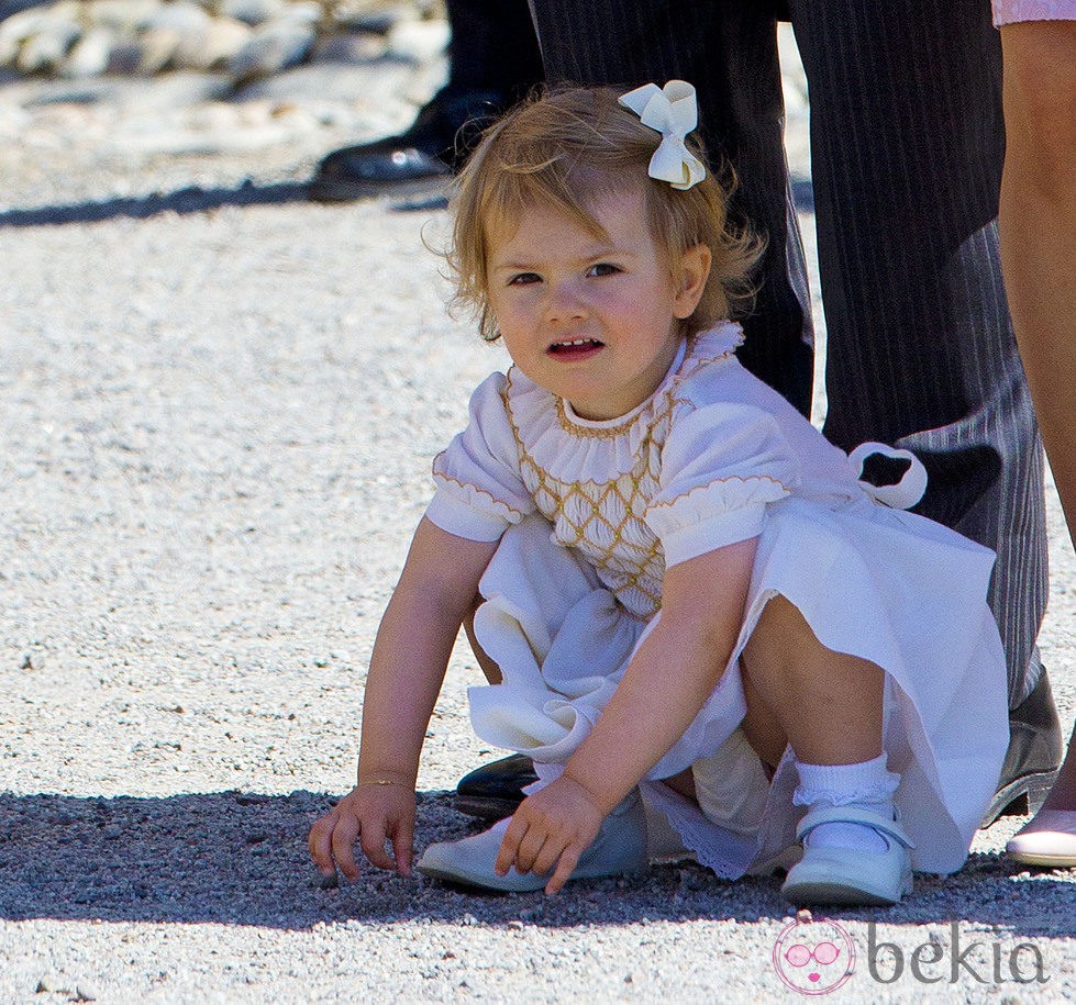Estela de Suecia en el bautizo de su prima la Princesa Leonor