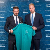 El Príncipe Guillermo y David Beckham presentan una campaña contra el comercio de animales salvajes