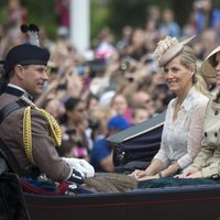 Los Condes de Wessex y Eugenia de York en Trooping the Colour 2014