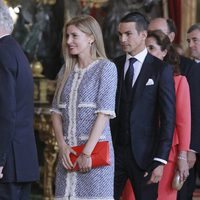 José María Manzanares y Rocío Escalona en la primera recepción de los Reyes Felipe y Letizia