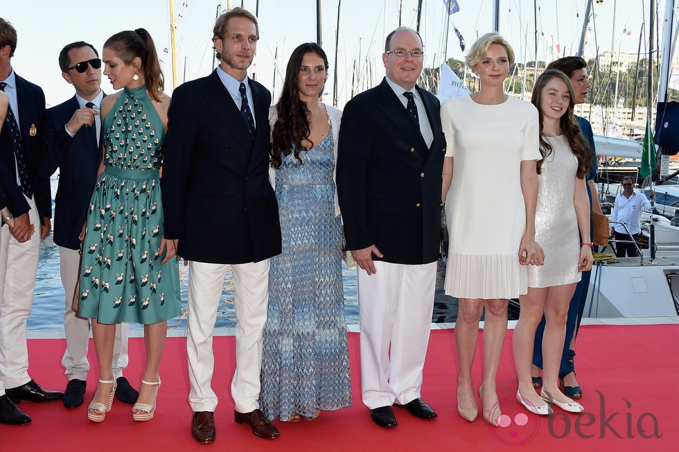 La Familia Real de Mónaco acude a la inauguración del Club Náutico de Monte-Carlo.