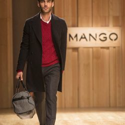 Jon Kortajarena en el desfile de Mango 080 Barcelona Fashion otoño/invierno 2014