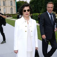 Bianca Jagger en el desfile de Dior de la Semana de la Alta Costura de París otoño/invierno 2014