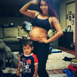Snooki presume de cuerpo tonificado y de embarazo junto a Lorenzo Dominic
