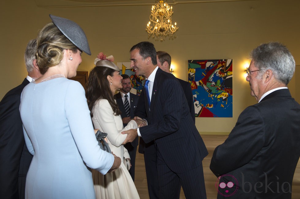 El Rey Felipe y Kate Middleton riendo en los actos por el centenario del estallido de la I Guerra Mundial