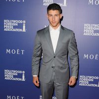 Nick Jonas en el Banquete de Caridad de la HFPA