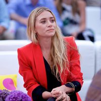 Ashley Olsen en la Paddle & Party for Pink celebrada en los Hamptons