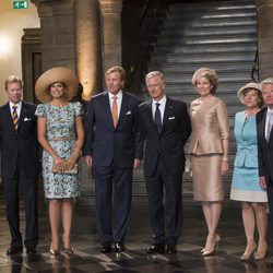 Guillermo Alejandro y Máxima de Holanda con sus invitados, los Grandes Duques de Luxemburgo, los Reyes de Bélgica y el presidente de Alemania, Joachim Gauc
