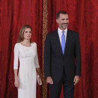 La Reina Letizia y el Rey Felipe VI durante un almuerzo con el presidente de Panamá en el Palacio Real