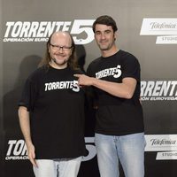 Jesulín de Ubrique y Santiago Segura en el estreno de 'Torrente 5: Operación Eurovegas' en Madrid