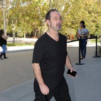 Jorge Roelas en el funeral de Pedro Peña