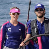 Carlos Felipe de Suecia lleva el timón en la Volvo Ocean Race en Alicante