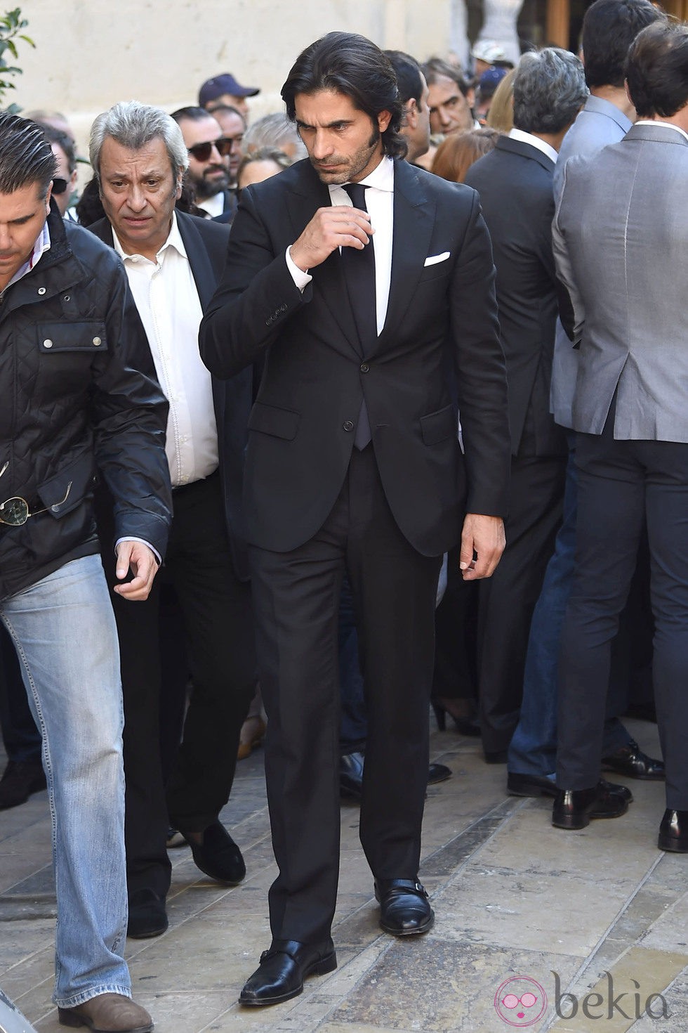 Javier Conde en el entierro de José María Manzanares padre