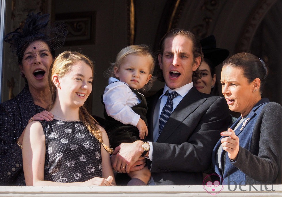 Carolina de Mónaco, Alexandra de Hannover, Andrea y Sasha Casiraghi y Estefanía de Mónaco en el Día Nacional de Mónaco 2014