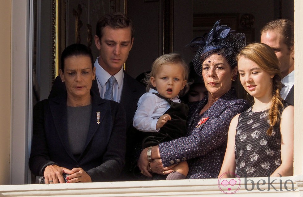 Carolina de Mónaco con sus hijos Andrea, Pierre y Alexandra, su nieto Sasha y Estefanía de Mónaco en el Día Nacional de Mónaco 2014