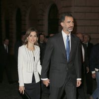 Los Reyes Felipe y Letizia en su primer viaje a Italia como Reyes de España