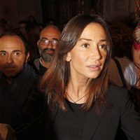 Cecilia Gómez en la capilla ardiente de la Duquesa de Alba