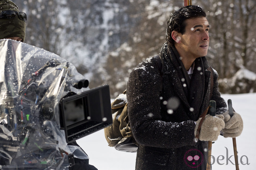 Mario Casas en el final del rodaje de 'Palmeras en la nieve' en Huesca