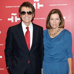 Raphael y Natalia Figueroa en el homenaje a Amparo Rivelles en el Instituto Cervantes