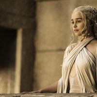 Emilia Clarke interpreta a Daenerys Targaryen en la quinta temporada de 'Juego de Tronos'