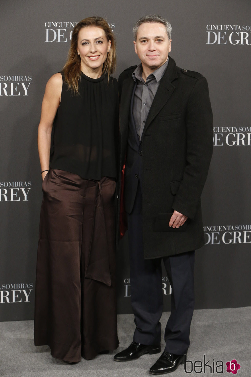 Ángeles Blanco y Vicente Vallés en el estreno de 'Cincuenta sombras de Grey' en Madrid