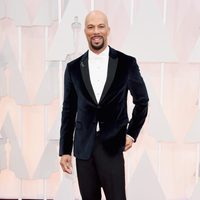 Common en la alfombra roja de los Oscar 2015