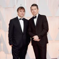 Richard Linklater e Ethan Hawke en la alfombra roja de los Oscar 2015