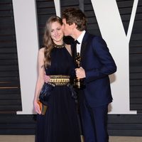 Eddie Redmayne y Hannah Bagshawe en la fiesta Vanity Fair tras los Oscar 2015