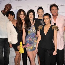 La familia Kardashian en el almuerzo 'Unbreakable' de 2011