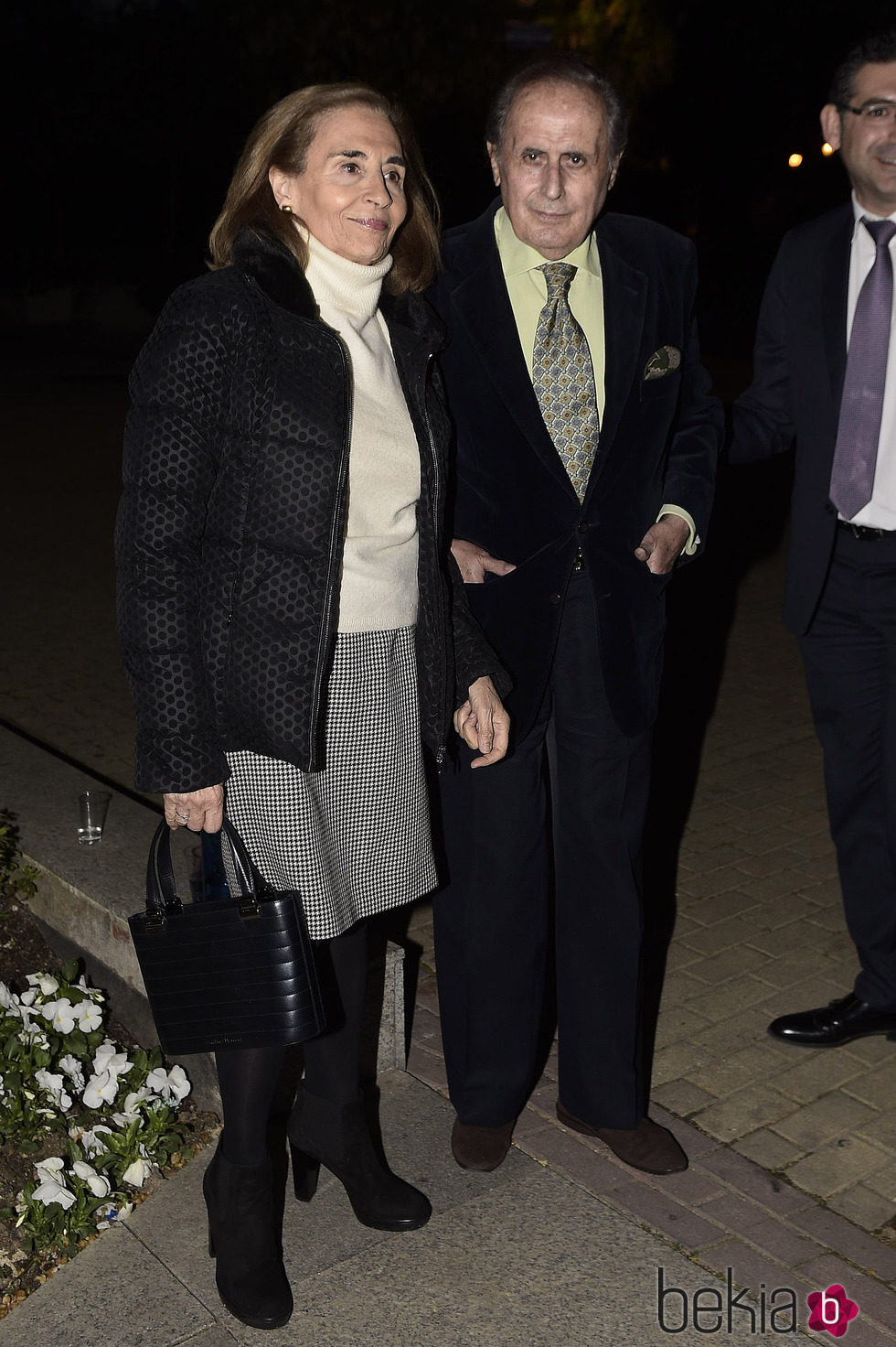 Jaime Peñafiel y Carmen Alonso en la capilla ardiente de Kardam de Bulgaria
