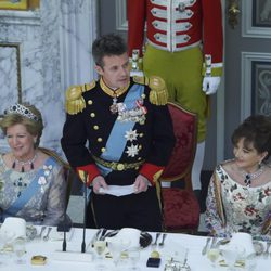 Federico de Dinamarca ofrece un discurso en la cena de gala del 75 cumpleaños de Margarita de Dinamarca