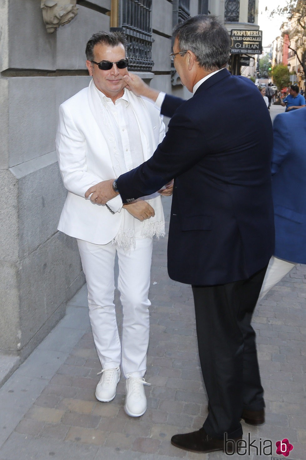 Emilio González en el funeral de su novia María Pineda en Madrid