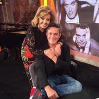 Alejandro Sanz con María Teresa Campos en '¡Qué tiempo tan feliz!'