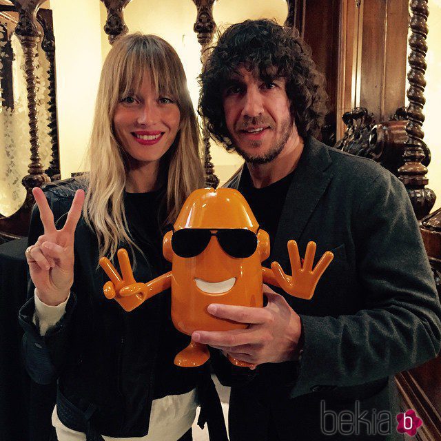 Carles Puyol y Vanesa Lorenzo durante la presentación de 'Epidemia: The Game'