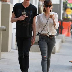 Matthew Hitt haciendo una peineta a los paparazzi