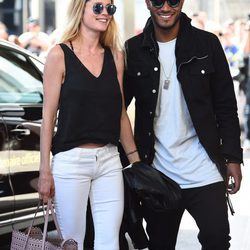 Doutzen Kroes y Sunnery James a su llegada al Festival de Cannes 2015