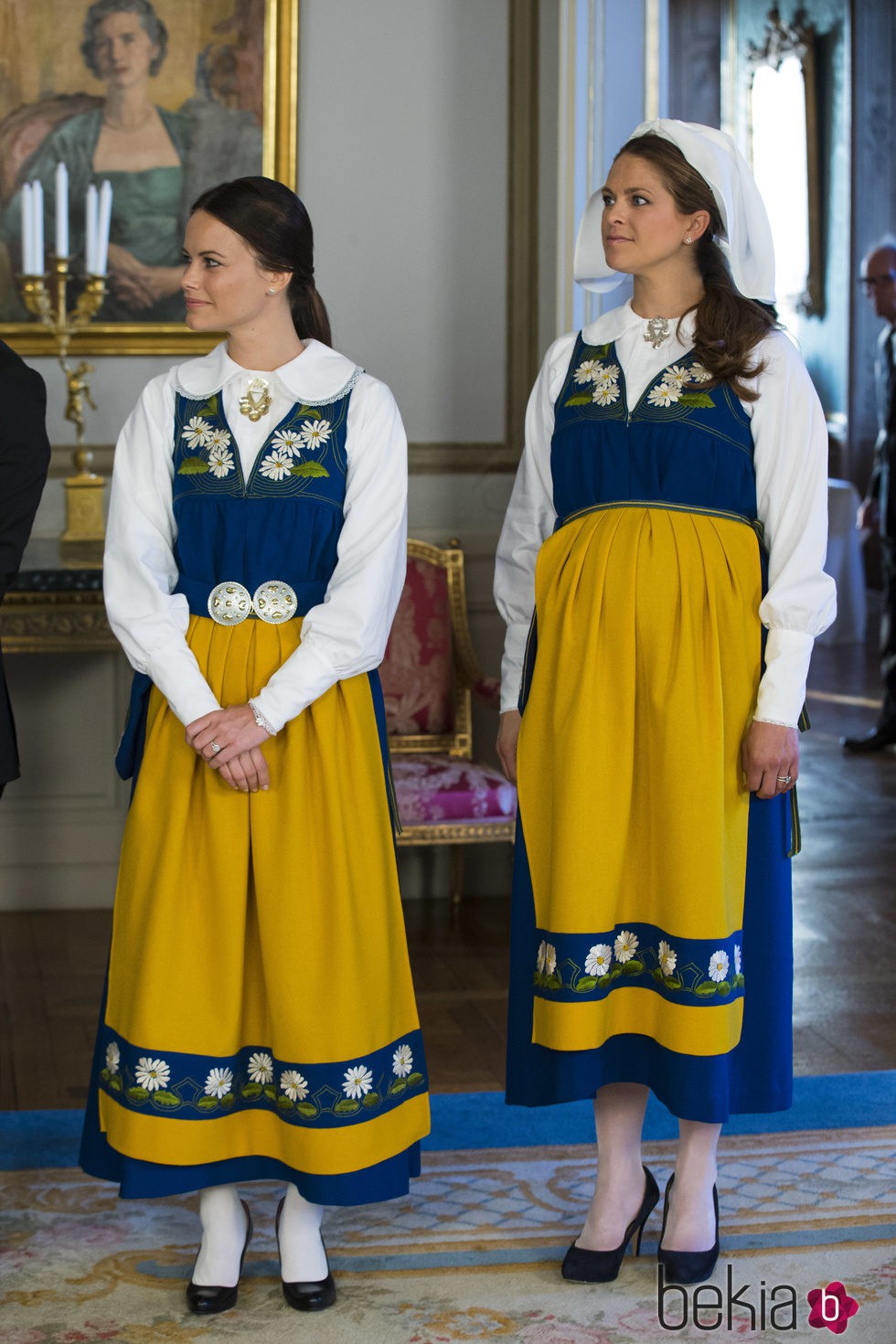 Sofia Hellqvist y Magdalena de Suecia en el Día Nacional de Suecia 2015