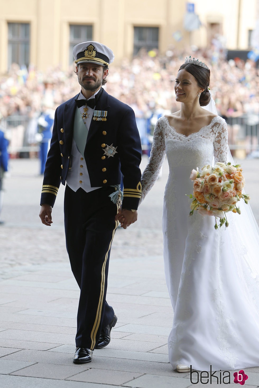 Los Príncipes Carlos Felipe y Sofia de Suecia tras su boda