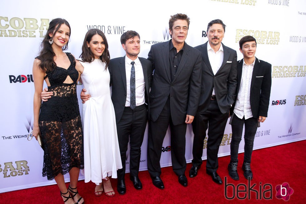 El elenco de 'Escobar: Paraíso Perdido' en la premiere de la película en Los Angeles 