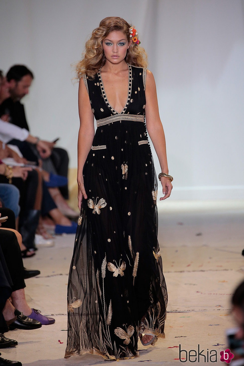 Gigi Hadid desfilando para Diane Von Furstenberg en la Nueva York Fashion Week primavera/verano 2016