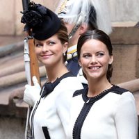 Magdalena de Suecia y Sofia Hellqvist en la apertura del Parlamento