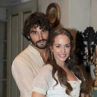 Silvia Alonso y Álex García en la presentación de la segunda temporada de 'Tierra de lobos'