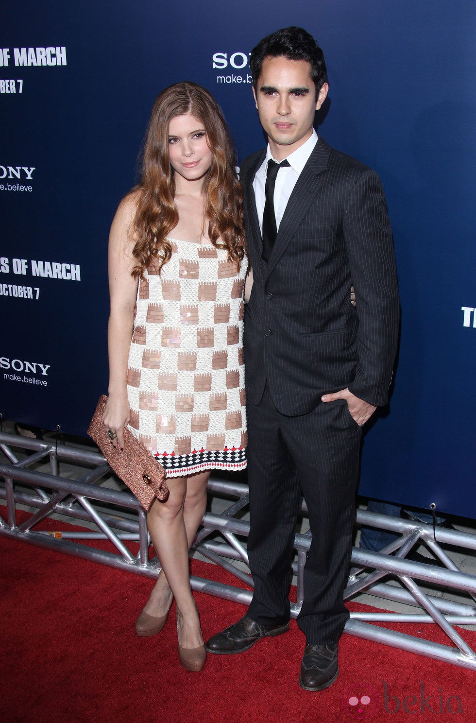 Kate Mara y Max Minghella en la premiere de 'The Ides of March' en Los Ángeles