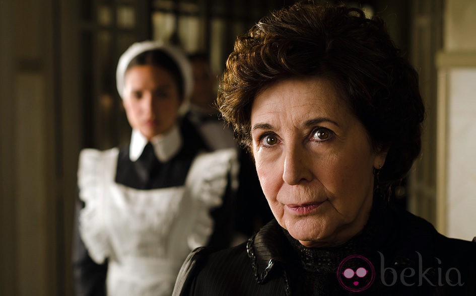 Concha Velasco en una escena de la serie 'Gran Hotel'