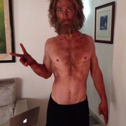 Chris Hemsworth, irreconocible tras su transformación para su película 'En el corazón del mar'