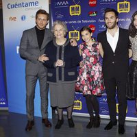 Pablo Rivero, María Galiana, Paula Gallego, Ricardo Gómez e Irene Visedo en el preestreno de 'Cuéntame cómo pasó' en el Festival Mim Series 2015
