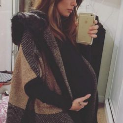 Jessica Bueno en su sexto mes de embarazo