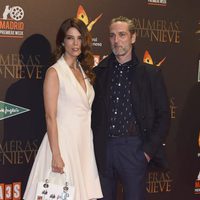 Juana Acosta y Ernesto Alterio en el estreno de 'Palmeras en la Nieve'